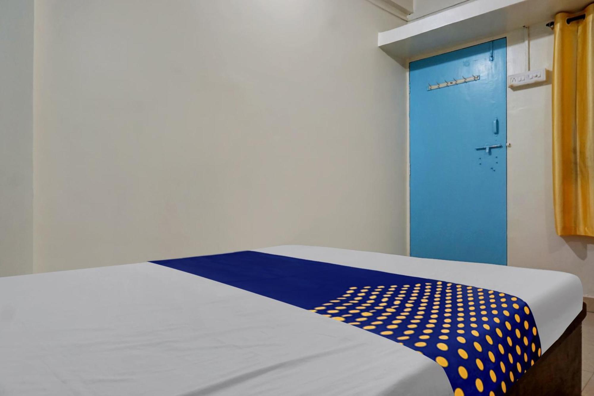Spot On Samadhan Lodge 浦那 外观 照片